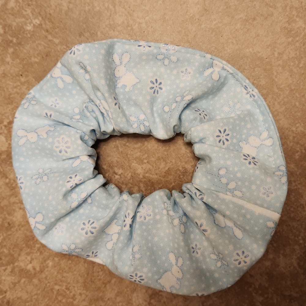 🐻 Hair Scrunchie